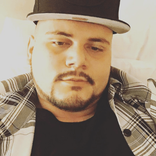 2039030553545652225 avatar