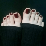 f33tbylili avatar