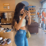 irisvieiraaaiv avatar