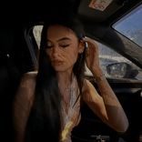 mia_konn