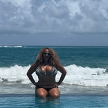 rosievibes725 avatar