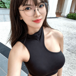 vivian81703 avatar